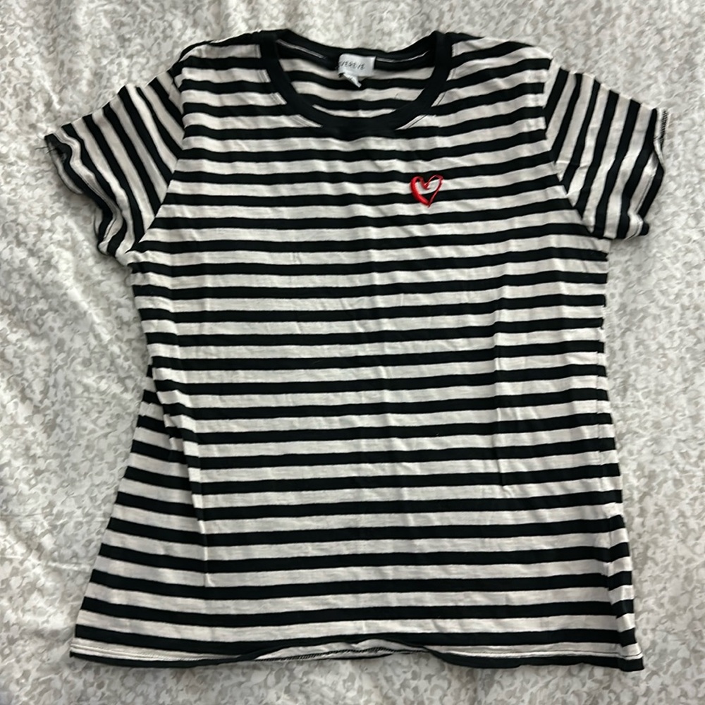 EVEREVE Pin Striped Heart TeeShirt